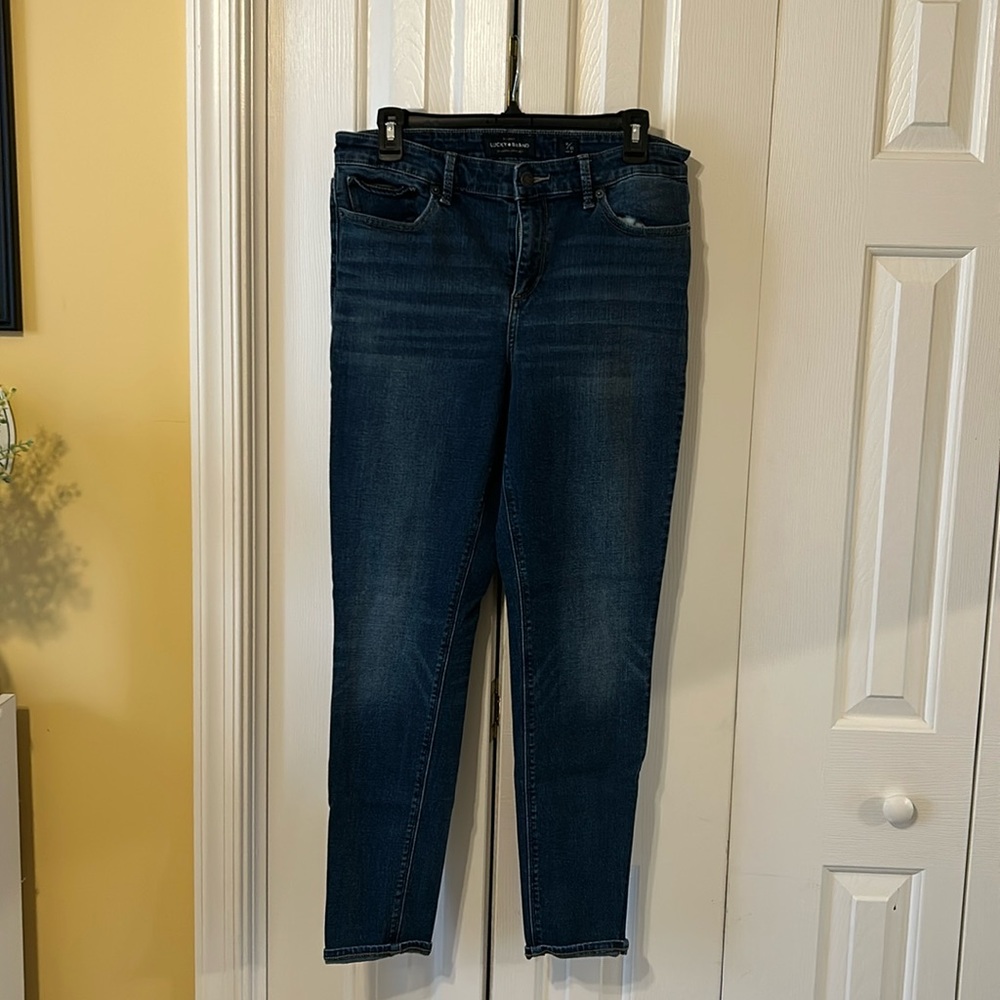 EUC Lucky Brand Skinny Jeans
